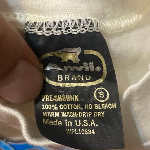 Vintage 70’s 1978 Volkswagen Beetle Front Iran War Back Anvil Shirt Size Small - Picture 8 of 8